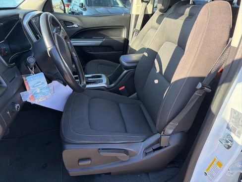 Used 2020 Chevrolet Colorado LT w/ Colorado RST Special Edition image 8