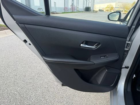 Used 2020 Nissan Sentra SV image 18