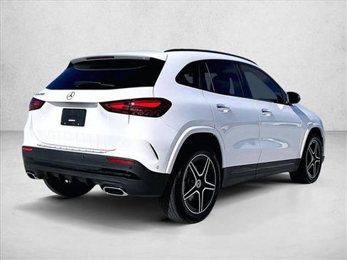 Used 2025 Mercedes-Benz GLA 250 image 2