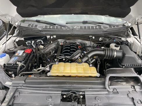 Used 2020 Ford F150 Lariat w/ Equipment Group 502A Luxury AWD/4WD image 42