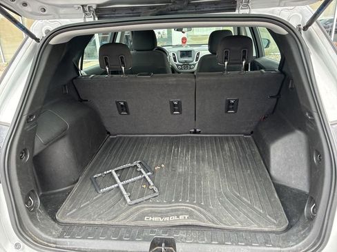 Used 2019 Chevrolet Equinox LS image 5