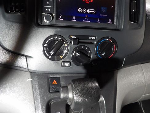Used 2021 Nissan NV200 SV w/ Back Door Glass Package FWD image 16