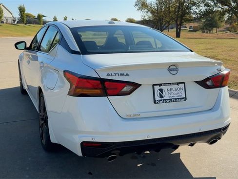 New 2025 Nissan Altima 2.5 SR w/ SR Premium Package image 7