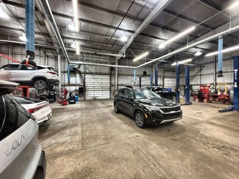 Certified 2023 Kia Seltos S image 11