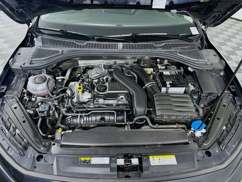 Used 2025 Volkswagen Jetta SE FWD image 31