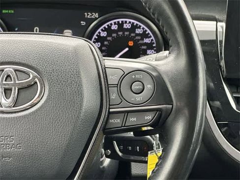 Used 2023 Toyota Camry SE image 9