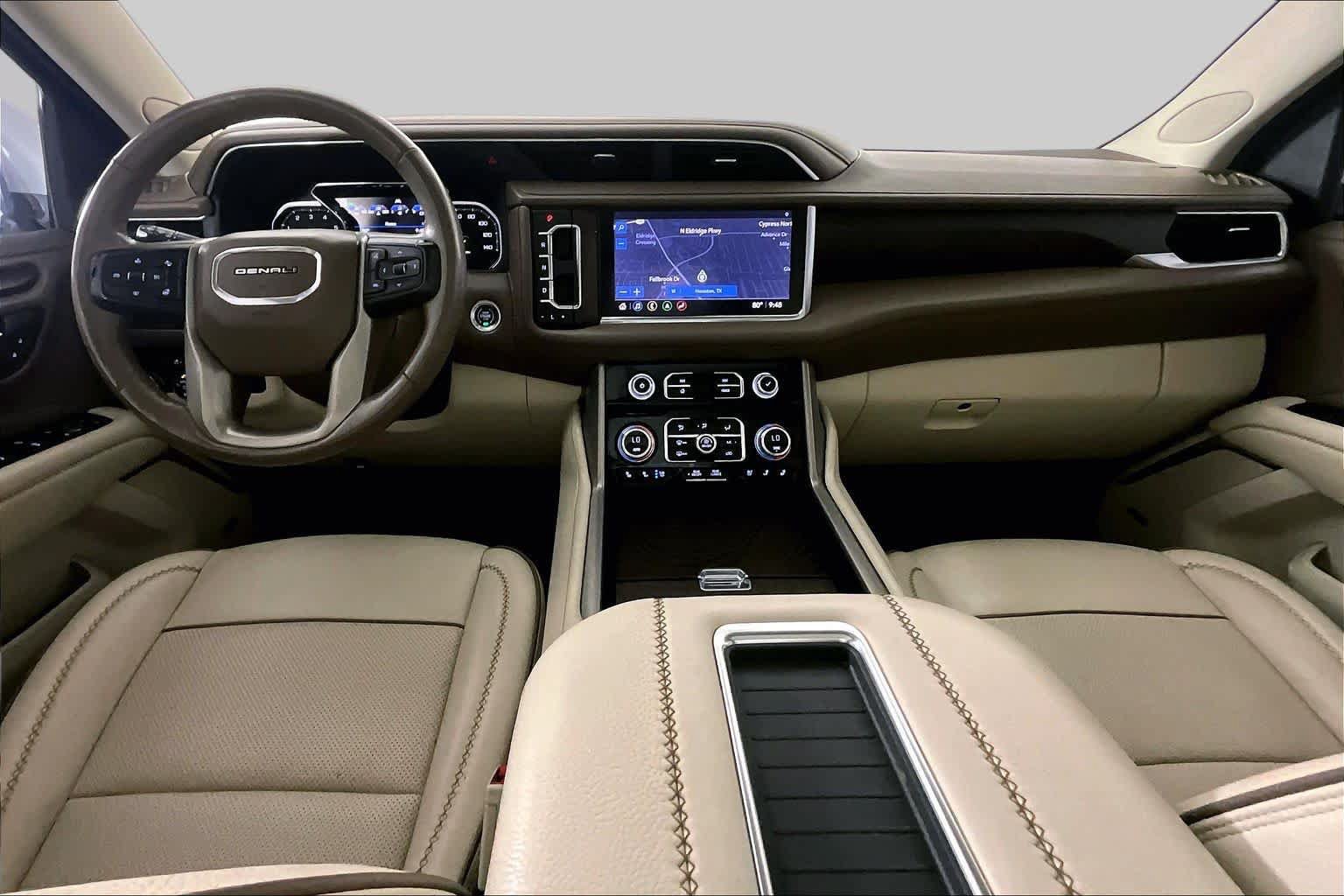 Used 2021 GMC Yukon Denali w/ Denali Premium Package RWD image 14