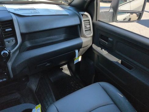 New 2026 RAM 3500 Tradesman AWD/4WD image 16