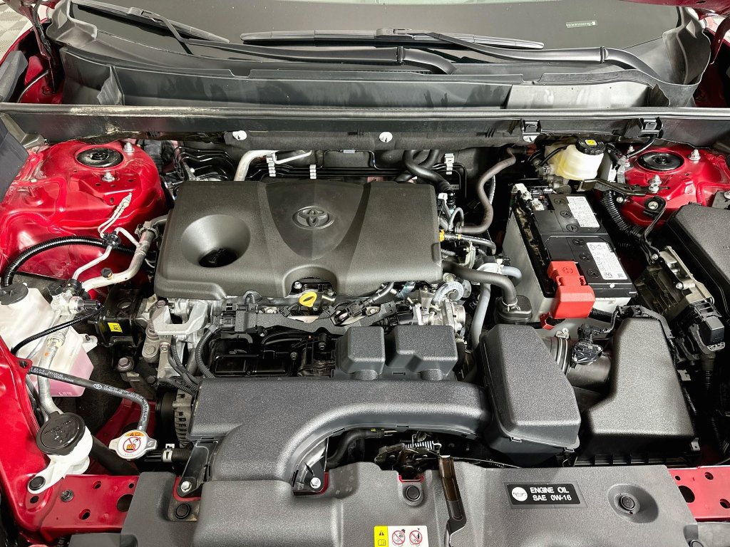 Certified 2025 Toyota RAV4 XLE FWD image 30
