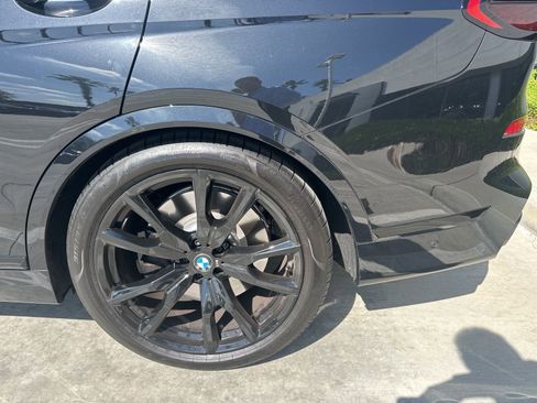 Used 2026 BMW X7 M60i image 10