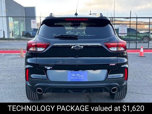 Used 2023 Chevrolet TrailBlazer RS w/ Sun and Liftgate Package image 4