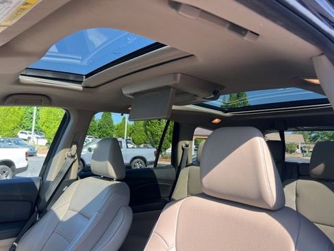 Used 2021 Honda Pilot Elite image 16