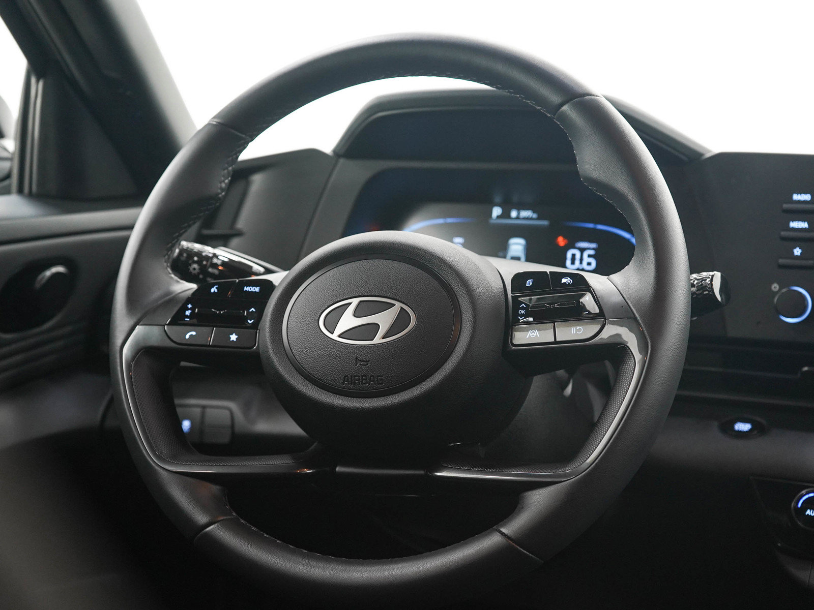 Certified 2026 Hyundai Elantra Sport FWD image 14