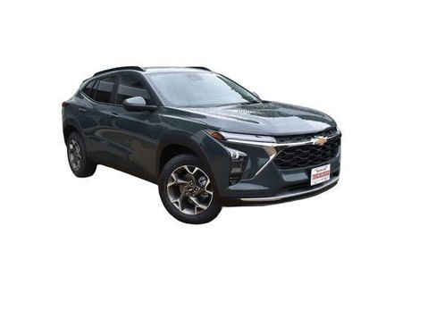 New 2026 Chevrolet Trax LT w/ Driver Confidence Package image 2