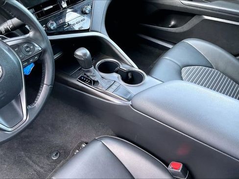 Used 2024 Toyota Camry SE image 17