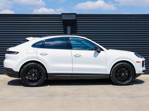 Certified 2026 Porsche Cayenne Coupe AWD/4WD image 8
