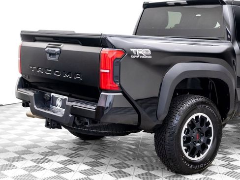 Used 2024 Toyota Tacoma TRD Off-Road image 32