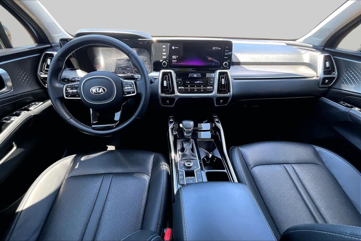 Used 2021 Kia Sorento SX AWD/4WD image 16