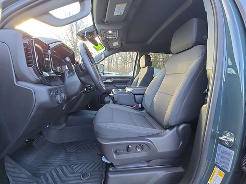 Used 2025 Chevrolet Silverado 3500 LT w/ All Star Edition image 17