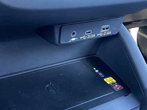 New 2025 Subaru Forester Premium image 17