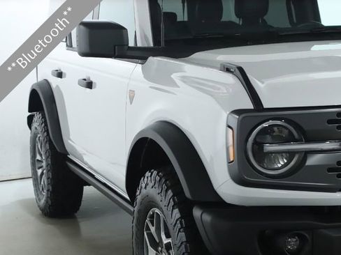 Used 2025 Ford Bronco Badlands image 5