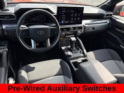Used 2025 Toyota Tacoma TRD Sport w/ TRD Sport Upgrade Package AWD/4WD image 22