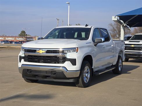 New 2026 Chevrolet Silverado 1500 LT w/ Convenience Package II image 2