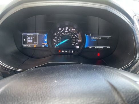 Used 2022 Ford Edge Titanium AWD/4WD image 32