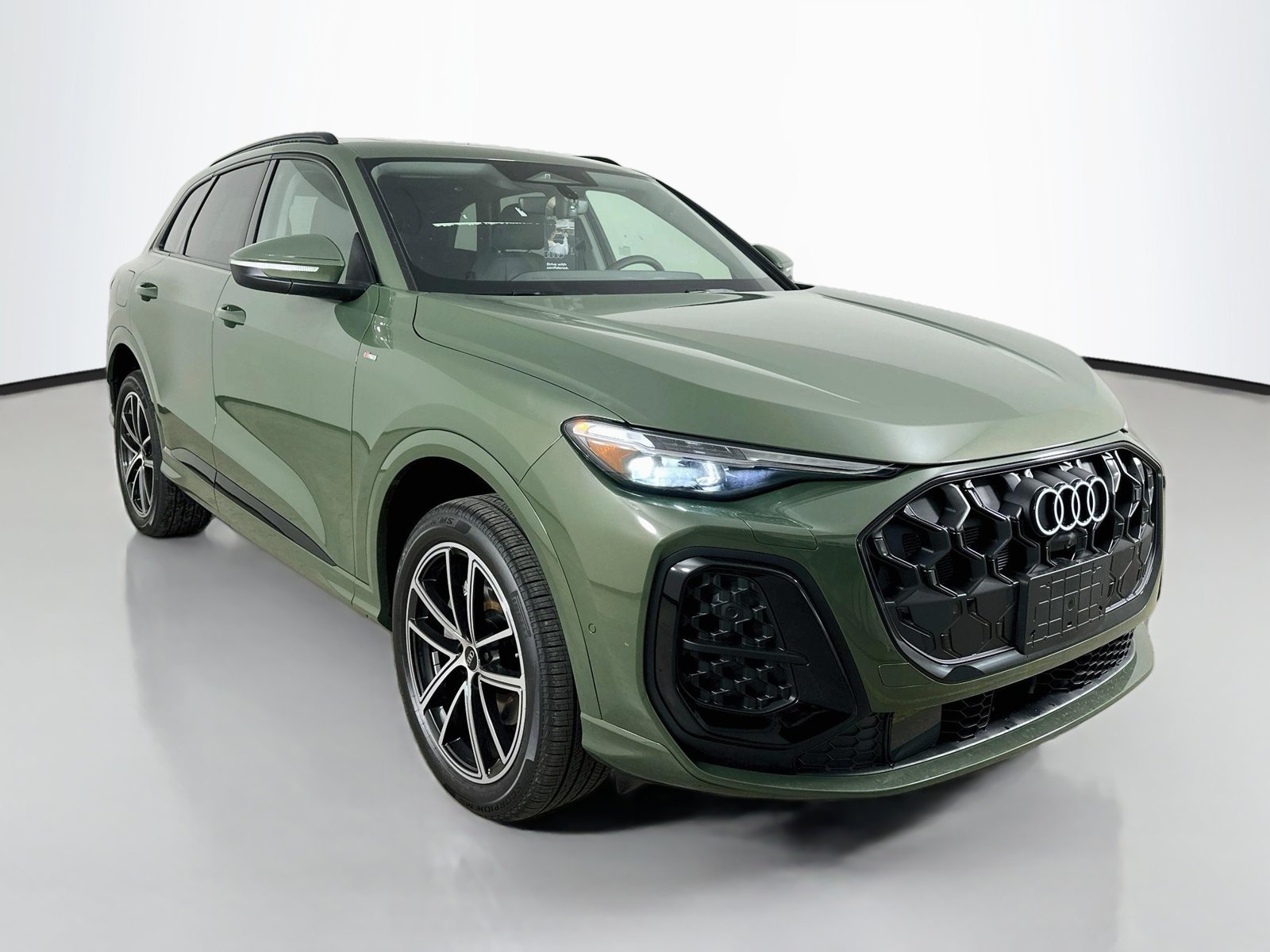 New 2026 Audi Q5 Premium Plus AWD/4WD image 3