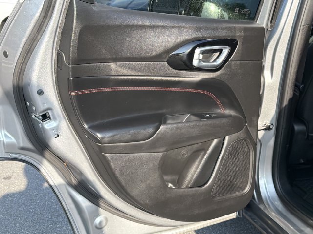 Used 2024 Jeep Compass Trailhawk AWD/4WD image 23