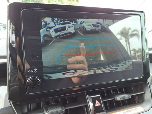 Used 2025 Toyota Corolla LE w/ Convenience Package image 35