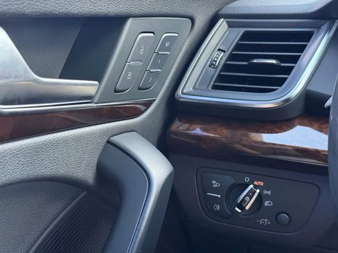 Used 2018 Audi Q5 2.0T Premium Plus AWD/4WD image 15