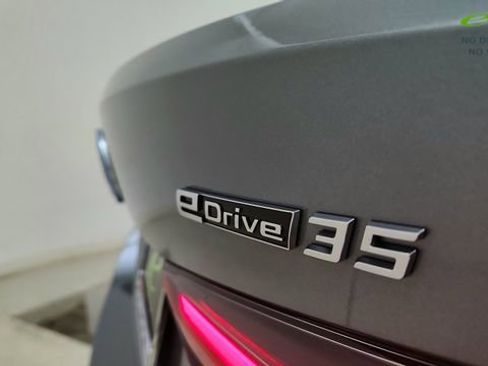 Used 2023 BMW i4 eDrive35 RWD image 19