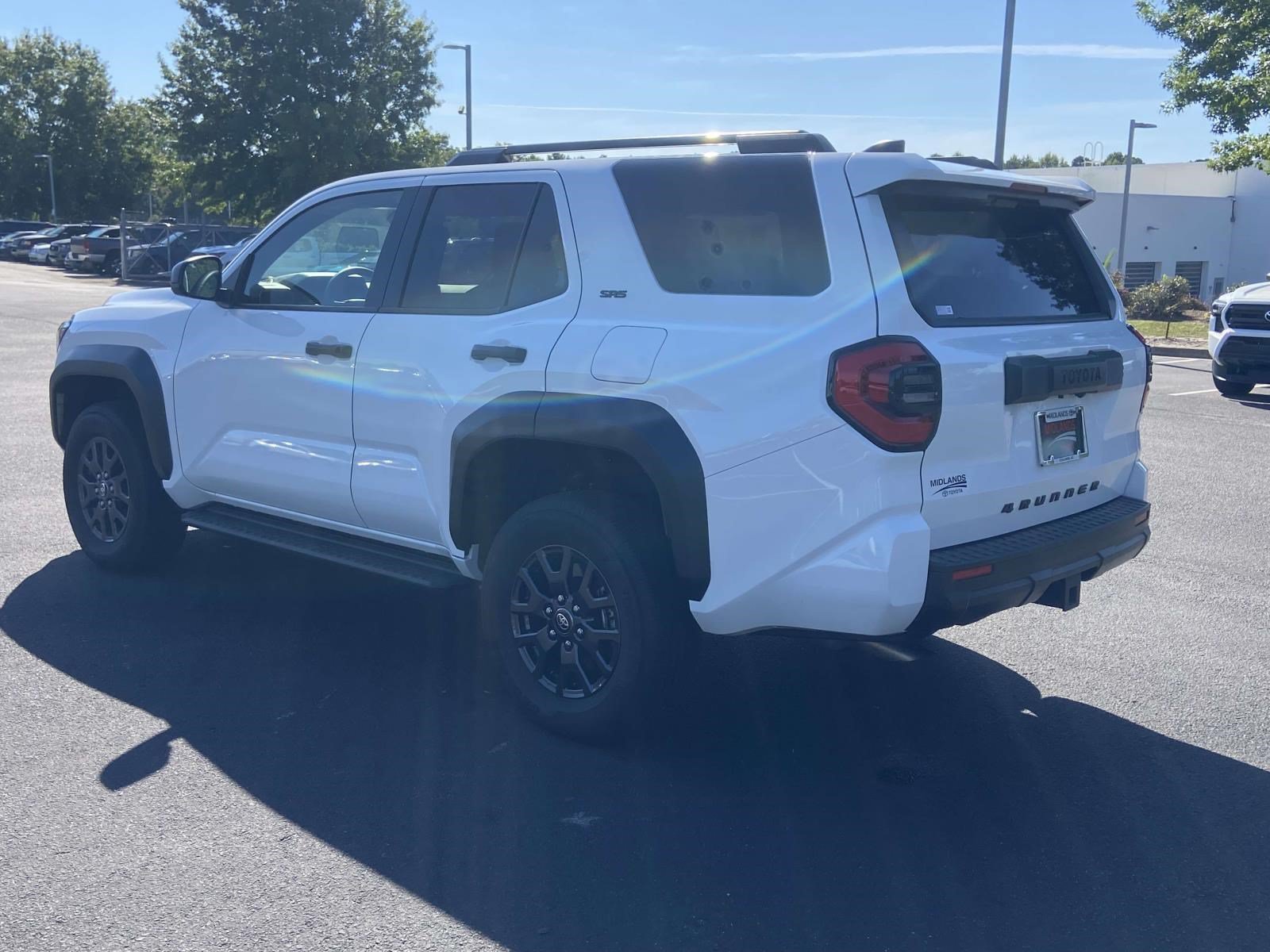 Used 2026 Toyota 4Runner SR5 AWD/4WD image 4