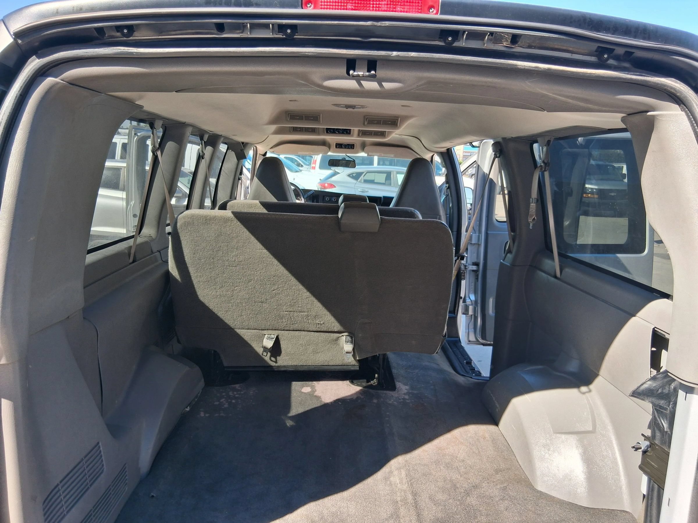 Used 2017 Chevrolet Express 2500 LS RWD image 26
