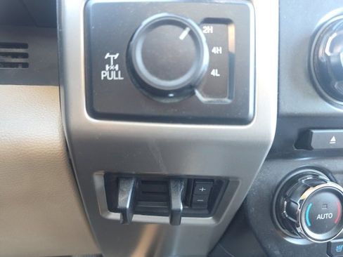 Used 2018 Ford F250 Lariat w/ Chrome Package image 20