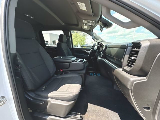 Used 2025 Chevrolet Silverado 2500 LT w/ Convenience Package AWD/4WD image 28