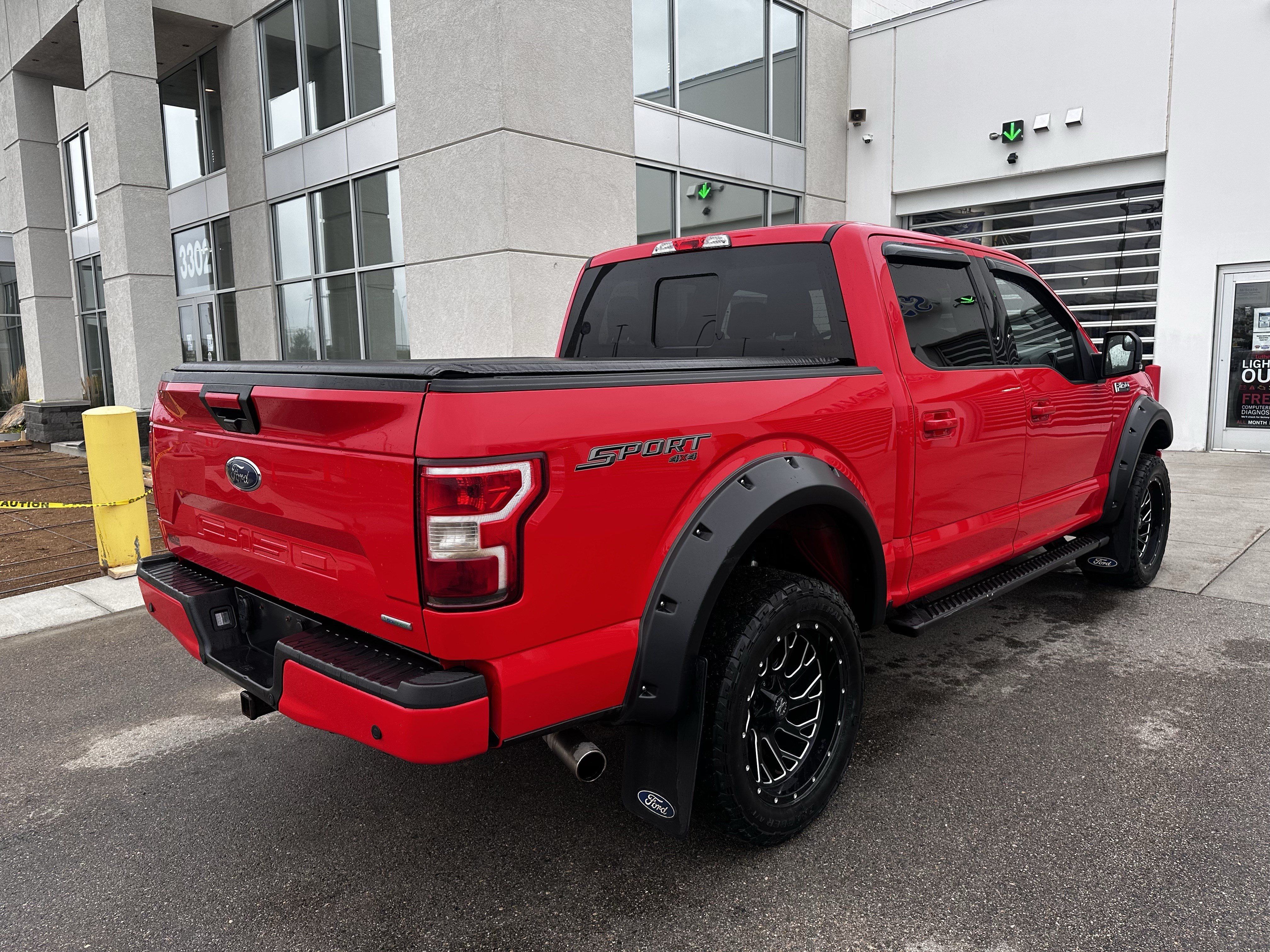 Used 2018 Ford F150 XLT w/ Equipment Group 302A Luxury AWD/4WD image 4
