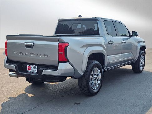 Used 2024 Toyota Tacoma Limited image 5