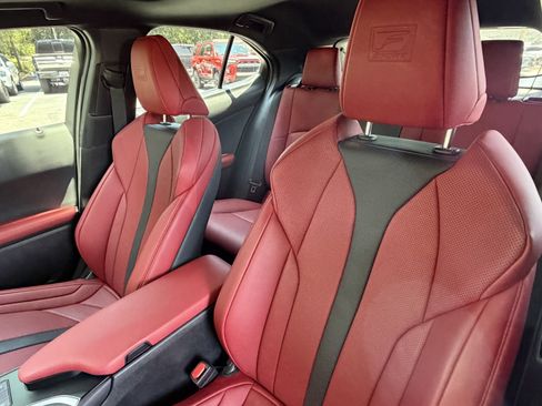 Used 2023 Lexus UX 250h F Sport FWD image 18