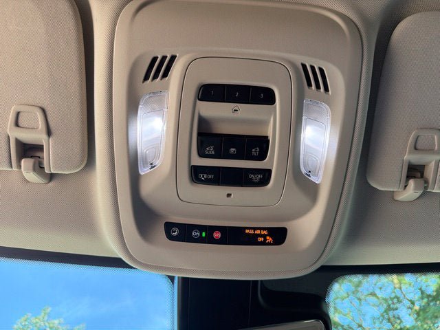Used 2023 Buick Envision Avenir AWD/4WD image 14