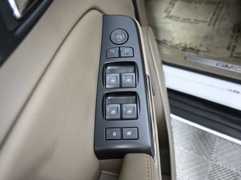Used 2018 GMC Yukon XL SLT AWD/4WD image 20