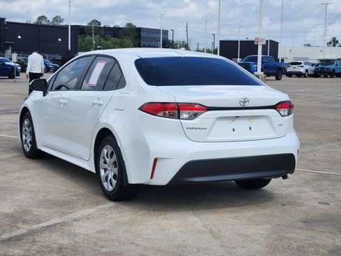 Certified 2026 Toyota Corolla LE image 5