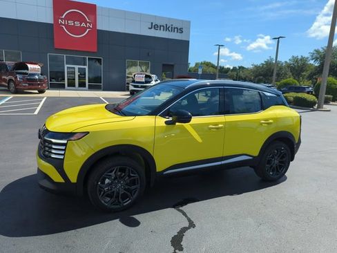 New 2026 Nissan Kicks SR w/ Interior Electronics Package FWD image 13