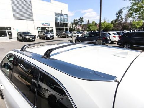 Used 2017 Toyota Highlander Limited w/ Carpet Mat Package image 47