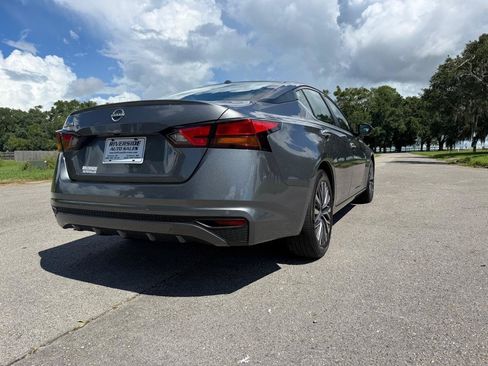 Used 2025 Nissan Altima 2.5 SV FWD image 6