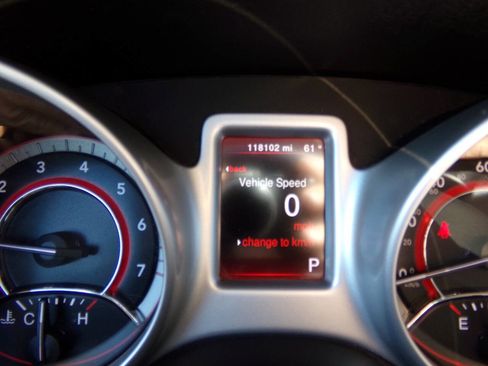 Used 2017 Dodge Journey SE w/ Flexible Seating Group image 47