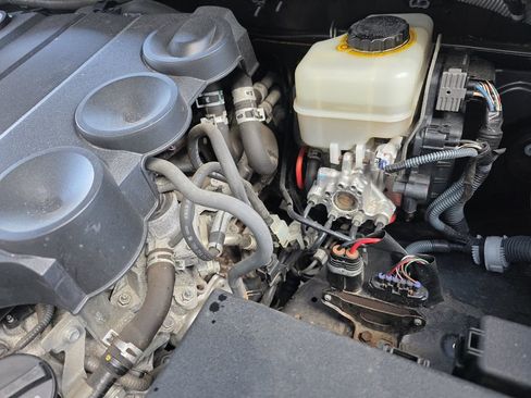 Used 2016 Toyota 4Runner Limited image 32