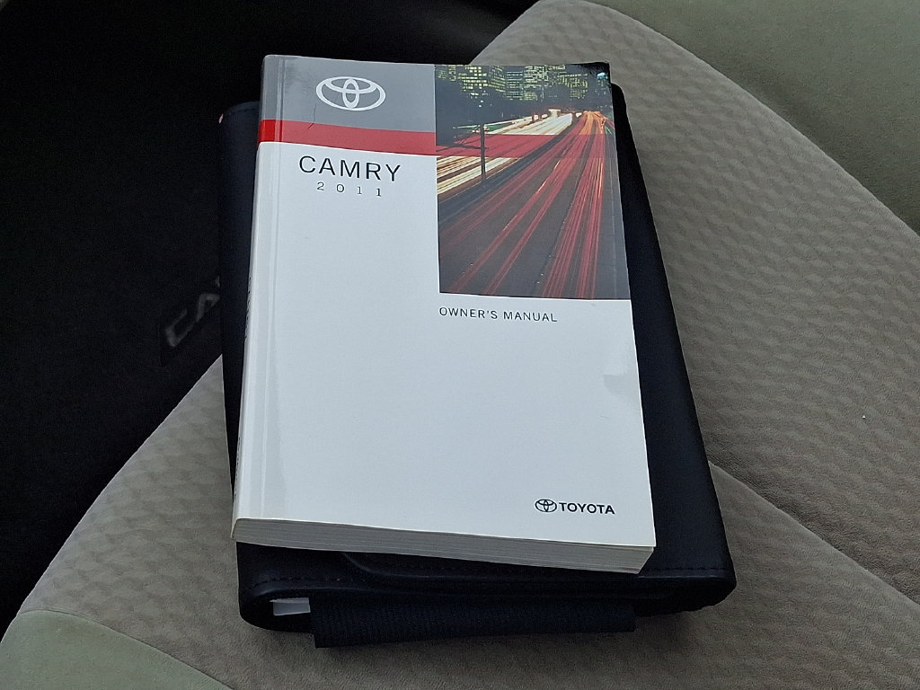 Used 2011 Toyota Camry LE w/ LE Extra-Value Pkg FWD image 24
