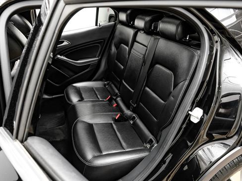 Used 2016 Mercedes-Benz GLA 250 image 30